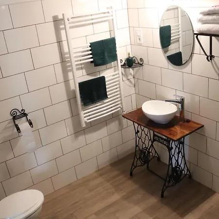 Ferienwohnung Zoeld Tanya Vendeghaz Es Rendezvenykoezpont Kiskunmajsa Exterior foto