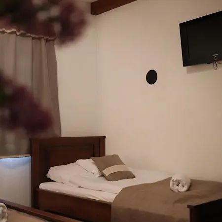 Ferienwohnung Zoeld Tanya Vendeghaz Es Rendezvenykoezpont Kiskunmajsa Exterior foto